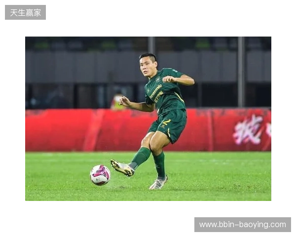 梁诺恒:父亲身体不好希望踢港超照顾他,盼浙江队能拿中超冠军 梁诺恒:父亲身体不好希望踢港超照顾他,盼浙江队能拿中超冠军
