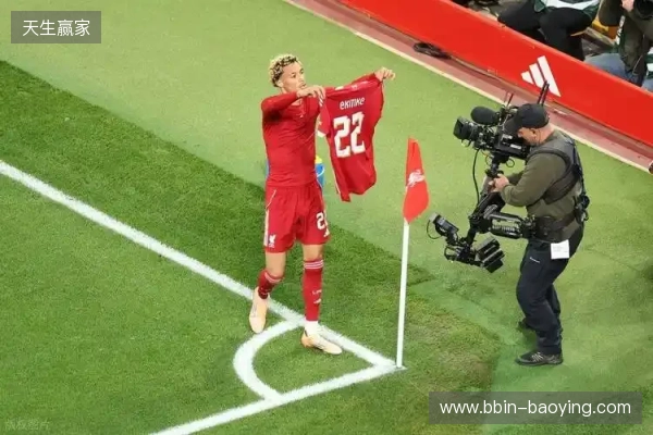 埃基蒂克:期待重回马赛主场踢球,那里有着难以置信的球迷 埃基蒂克:期待重回马赛主场踢球,那里有着难以置信的球迷